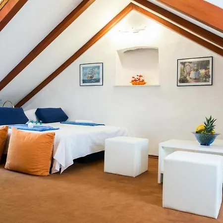 Apartmán Blue Symphony Old Town - Three Bedroom *